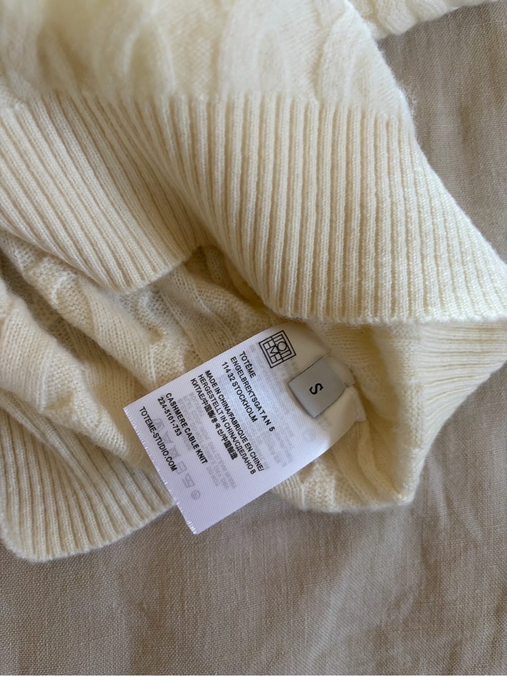 Toteme Cable-Knit Sweater - Picture 3 of 4